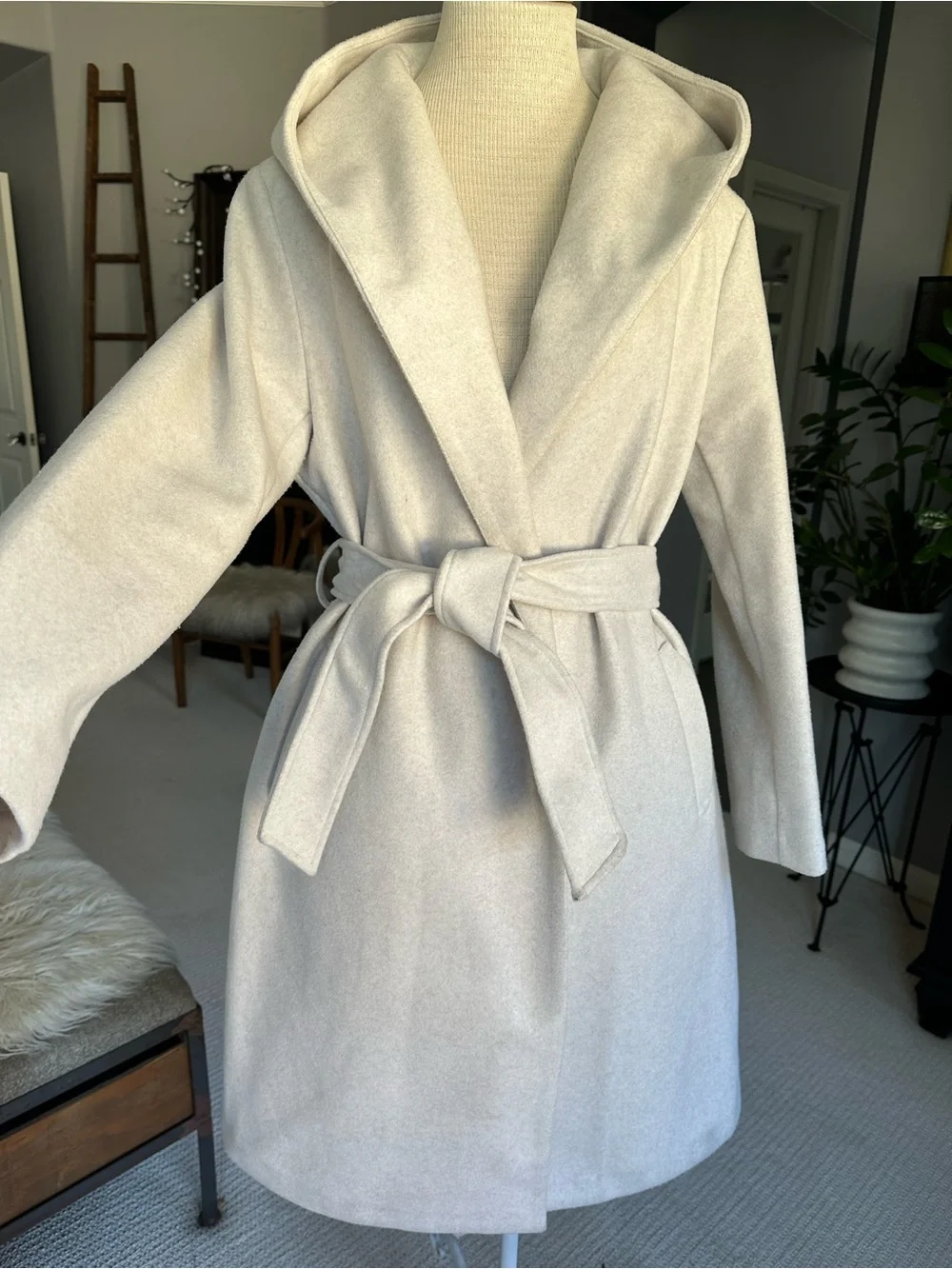 Zara Cream Hooded Wrap Coat with Self-Tie Belt, size medium - Picture 5 of 17